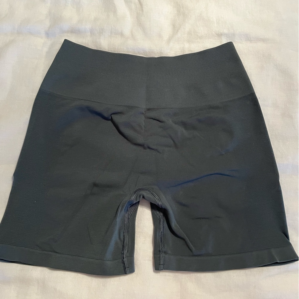Alphalete Amplify Shorts